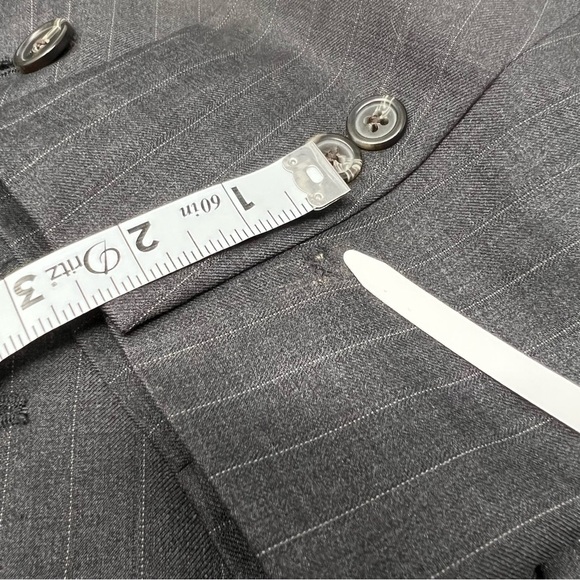 Lauren Ralph Lauren Blazer Sport Coat Size 42R Gray Pinstripe 2 Button 100% Wool - Picture 15 of 15